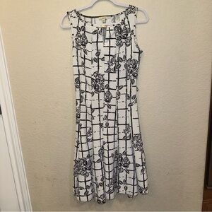 Haani Small White & Black Floral Print Classic Cocktail Pencil Midi Dress